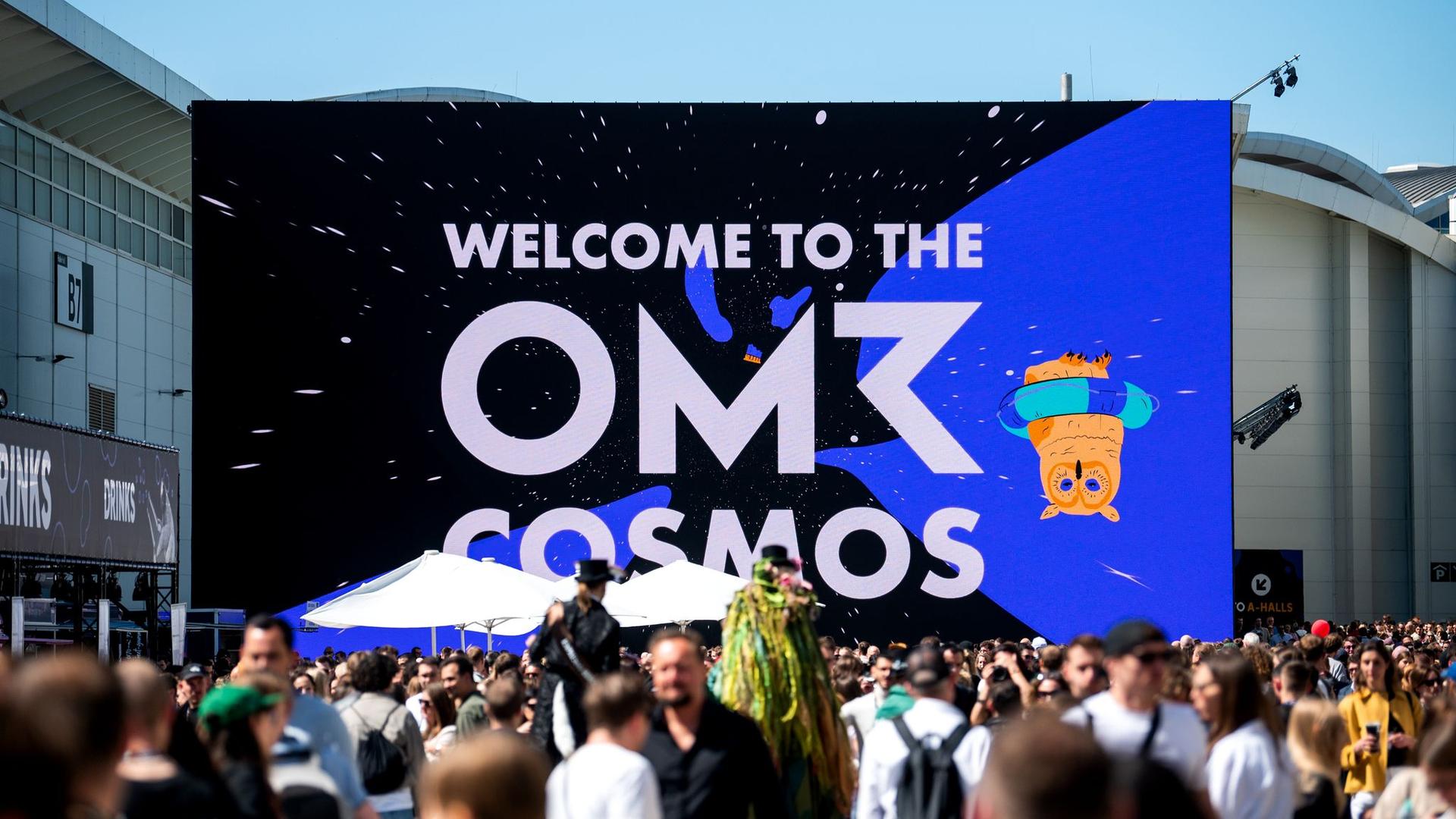 Digital-Messe in Hamburg: Weltstars, K.I. und 800 Experten beim OMR-Festival