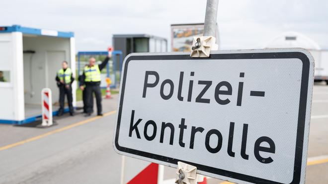 Nach Kanzlerwahl: Dobrindt will sofort verschärfte Grenzkontrollen