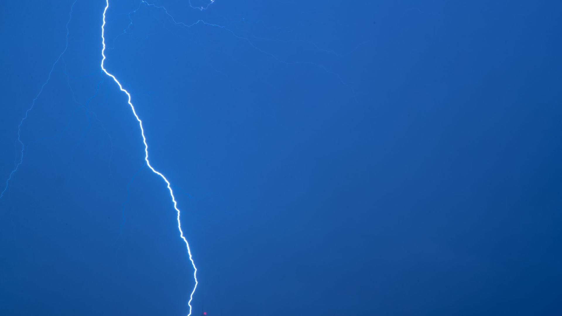 Wetter: Wieder mehr Blitzeinschläge in Hamburg