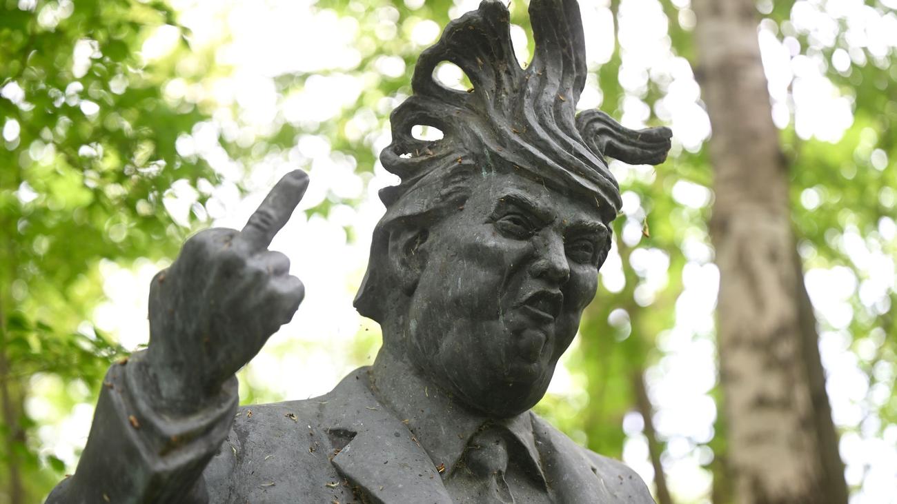 Skulpturen im Wald: Spazieren mit Lenin und Trump - kurioser Wanderweg in MV