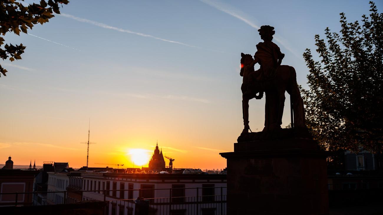 Wetter: Wetter bleibt sonnig und warm - vereinzelt Gewitter