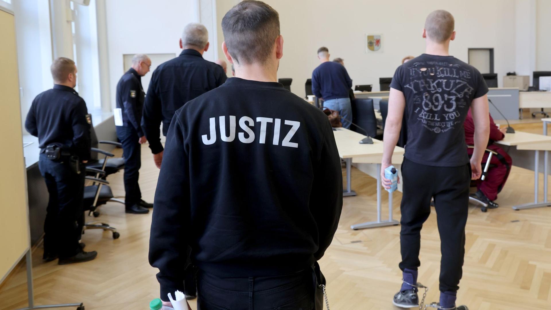 Landgericht Rostock: Tod eines 36-Jährigen: Angeklagte zu Jugendhaft verurteilt