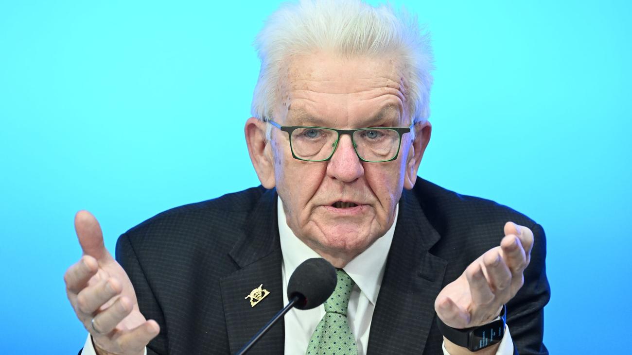 Haushaltsprobleme: Kretschmann zu kommunaler Finanznot: "Ball liegt beim Bund"