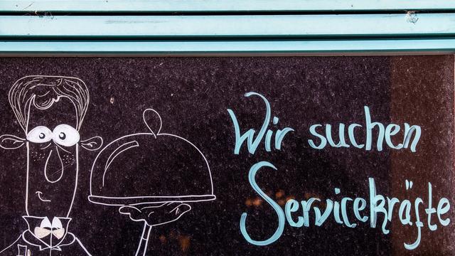 Konjunktur: Krise und Jobabbau: Weniger Firmen beklagen Fachkräftemangel