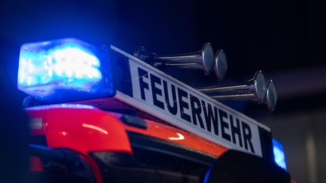 Bundesstraße 5: Leerstehendes Haus gerät in Brand bei B5