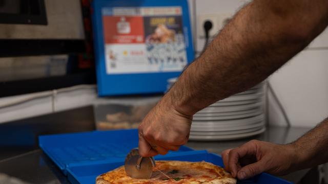 Mehrwegbox für Pizza: Pizza-To-Go in einer Plastikbox? - Tübingen testet