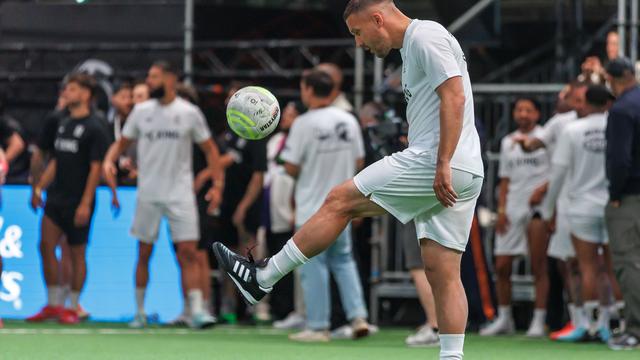 Fußball-Bundesliga: Podolski über Kölns Aufstieg: "Wieder da, wo man hingehört"