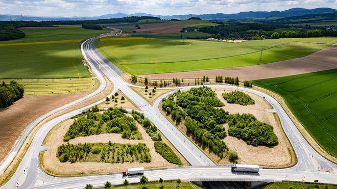 Verkehr: Vorletzter Abschnitt für B178 fertiggestellt | DIE ZEIT