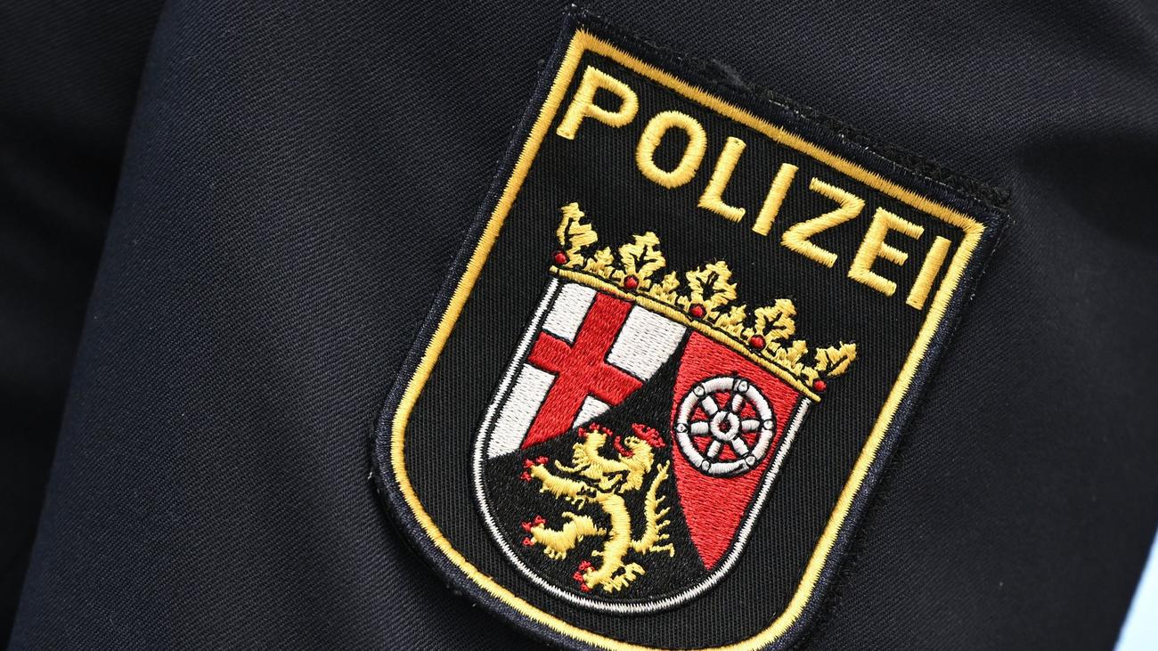 Pirmasens: Mann gefesselt und Rücken mit Hakenkreuz beschmiert