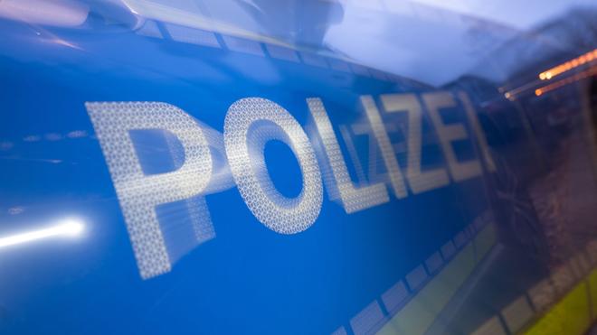 Rhineland-Palatinate: The police are looking for a 19-year-old after a homicide. (Symbol image)
