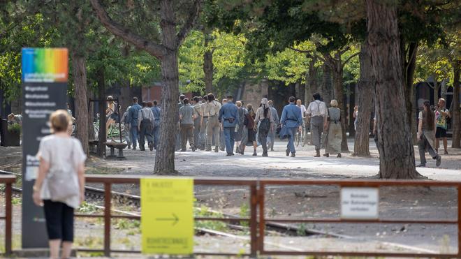 स्ट्रीमिंग: नॉर्थ राइन -वेस्टफेलिया में, एक्स्ट्रा को फिर से फिल्मांकन (संग्रह चित्र) के लिए मांगा जाता है।