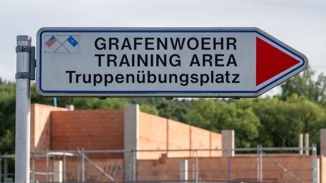  Auf dem Truppenübungsplatz gibt es Ende Juni Übungen, die deutlich hörbar sind - auch nachts. (Archivbild)