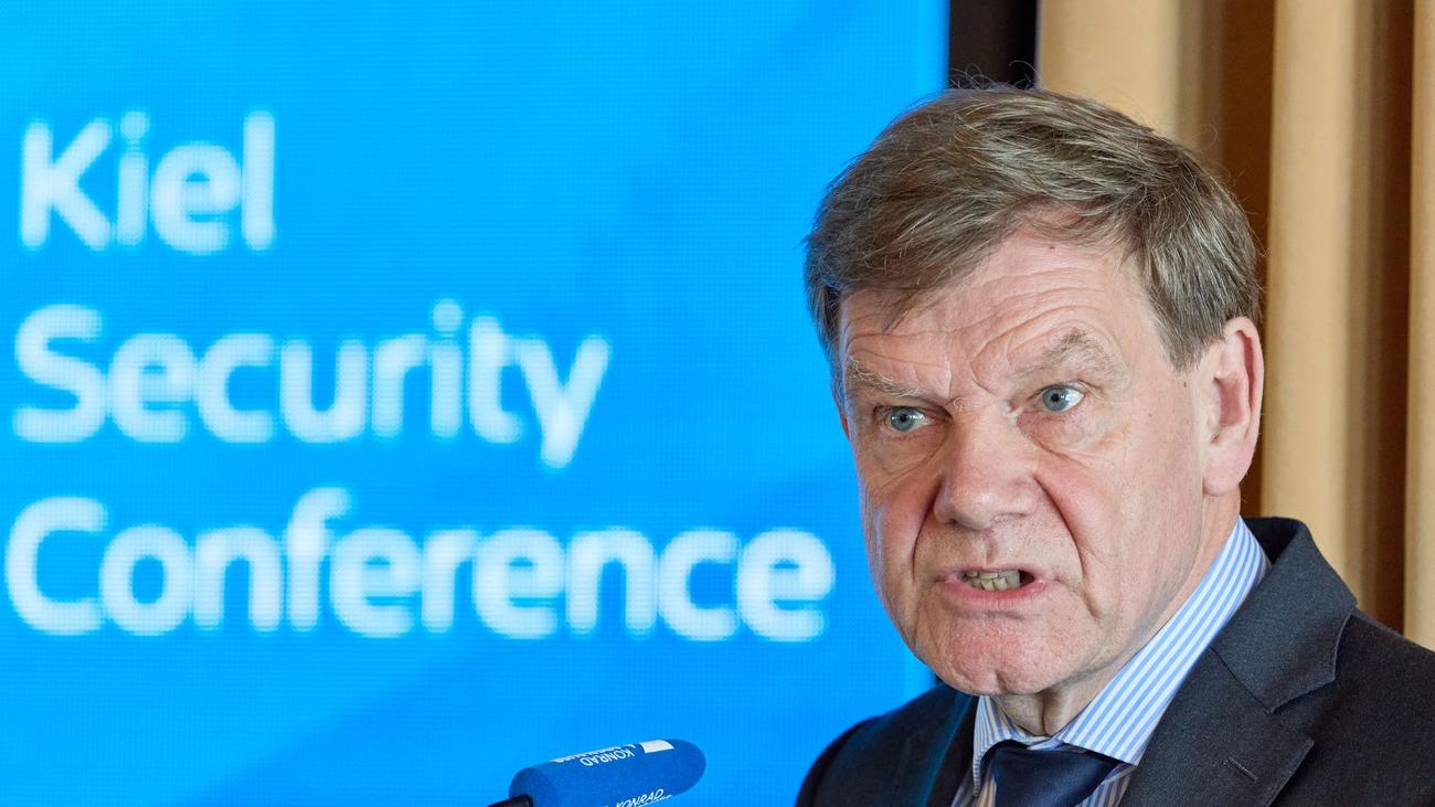 Konferenz in Kiel: Wadephul: Gefahr militärischer Konfrontation in Ostsee real