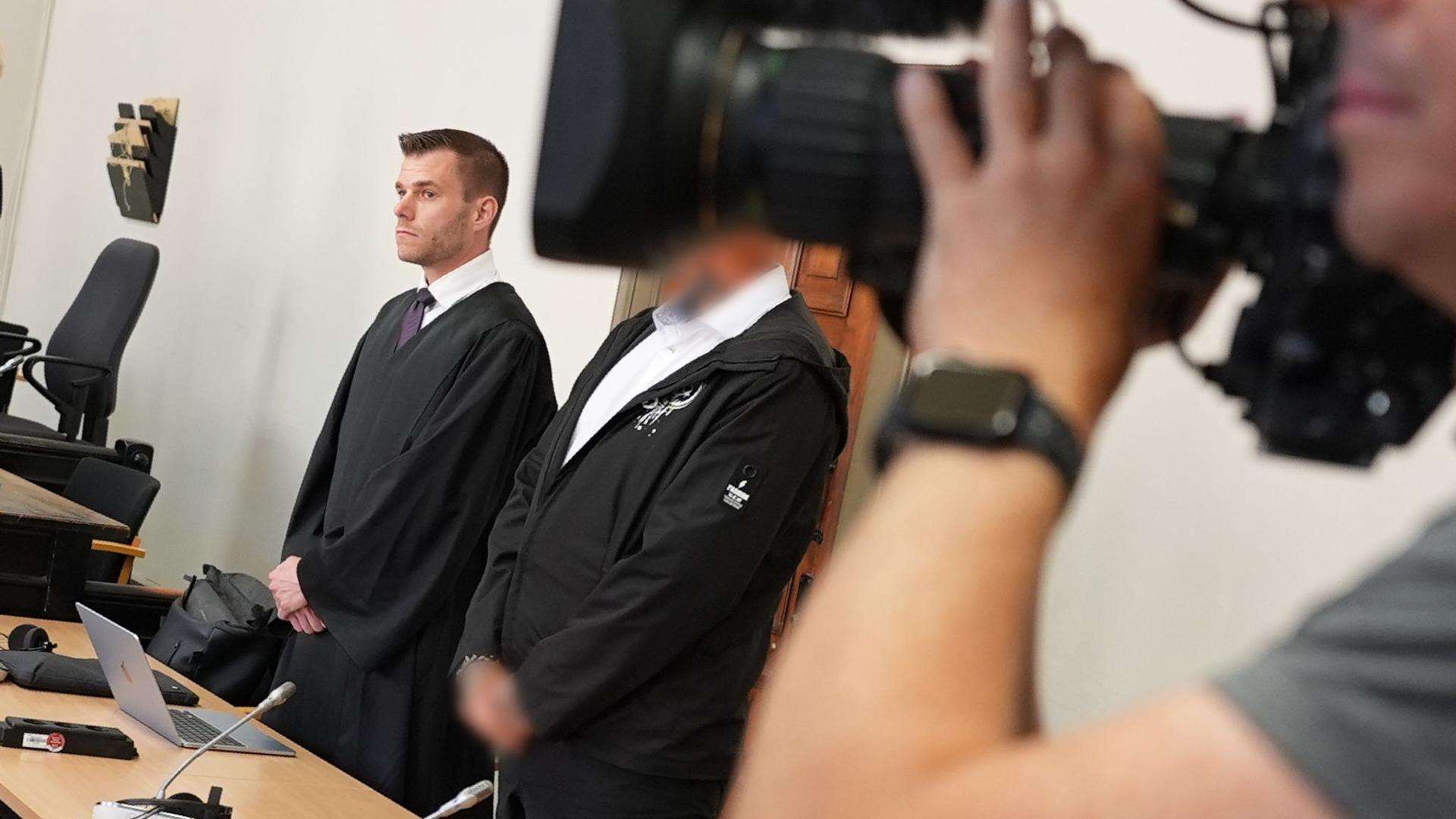 Prozess in Hamburg: Zwangsprostitution? - Sohn sagt nichtöffentlich aus