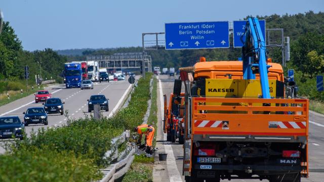 Nach tagelanger Sperrung: A2 nach Speiseöl-Unfall wieder frei