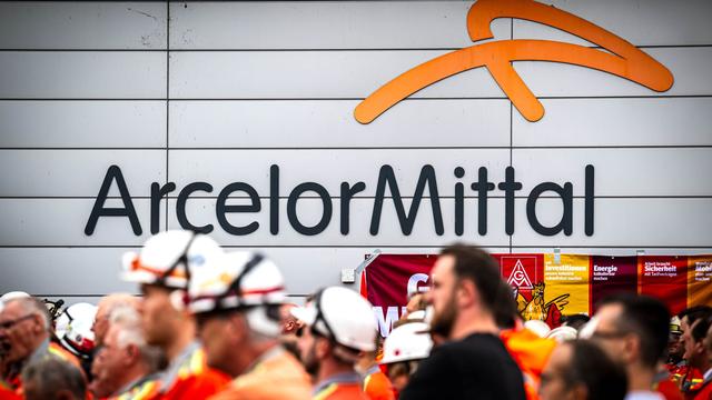 Stahlwerk in der Krise?: ArcelorMittal Bremen trotz Produktivität mit roten Zahlen