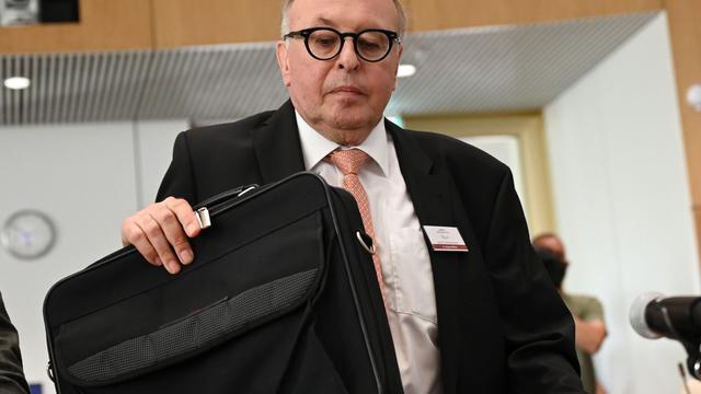 Ahrtal: Pföhlers Anwalt: Vorwürfe zur Flut verfehlt und unbegründet