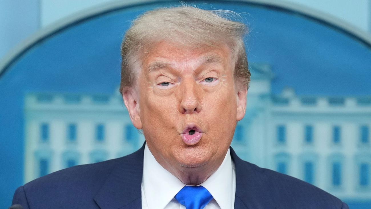Ukraine-Krieg: Trump: Werden Ukraine-Wunsch nach Flugabwehrsystem prüfen
