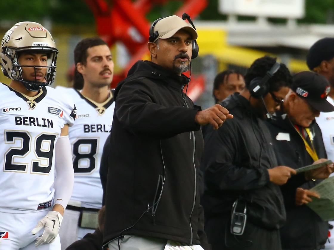 Carla Leclercq - onlyfans pics and Antoine's tweet videos