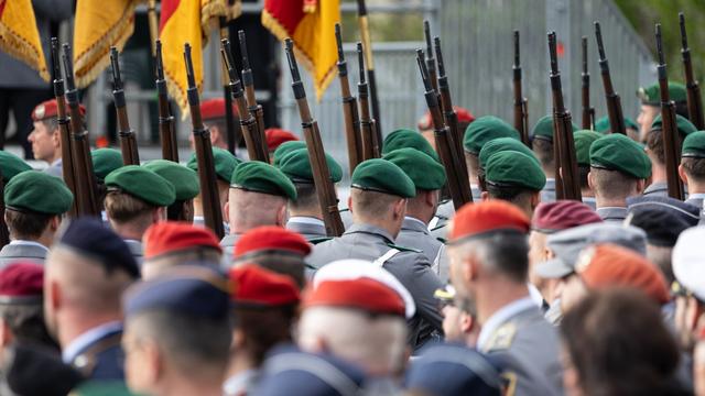 Bundeswehr: Kretschmann für Bürgerrat zur Wehrpflicht