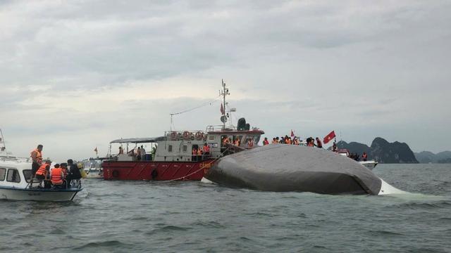 Unglück in Vietnam: Ausflugsboot kentert in Halong-Bucht: Tote und Vermisste