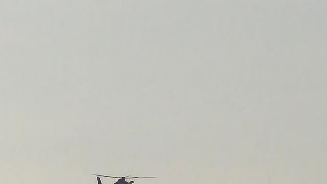 Notfälle: Notfall auf Segelboot - Helikopter bringt Sanitäter an Bord