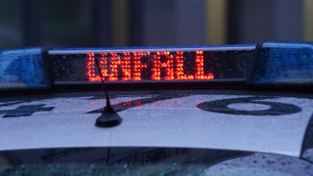 Unfall: Zwei Schwerverletzte nach Zusammenstoß auf Landstraße