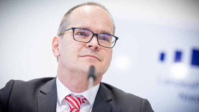 Schwächelnde Stahlbranche: "Absolut beunruhigend" - Wirtschaftsminister für Stahlgipfel