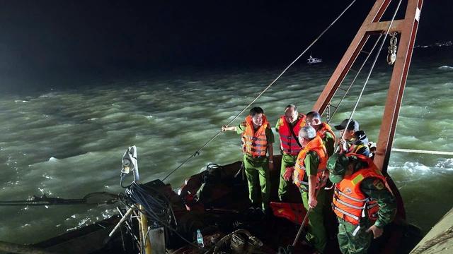 Gekentertes Ausflugsboot: Nach Bootsunglück in Vietnam steigt Opferzahl auf 38