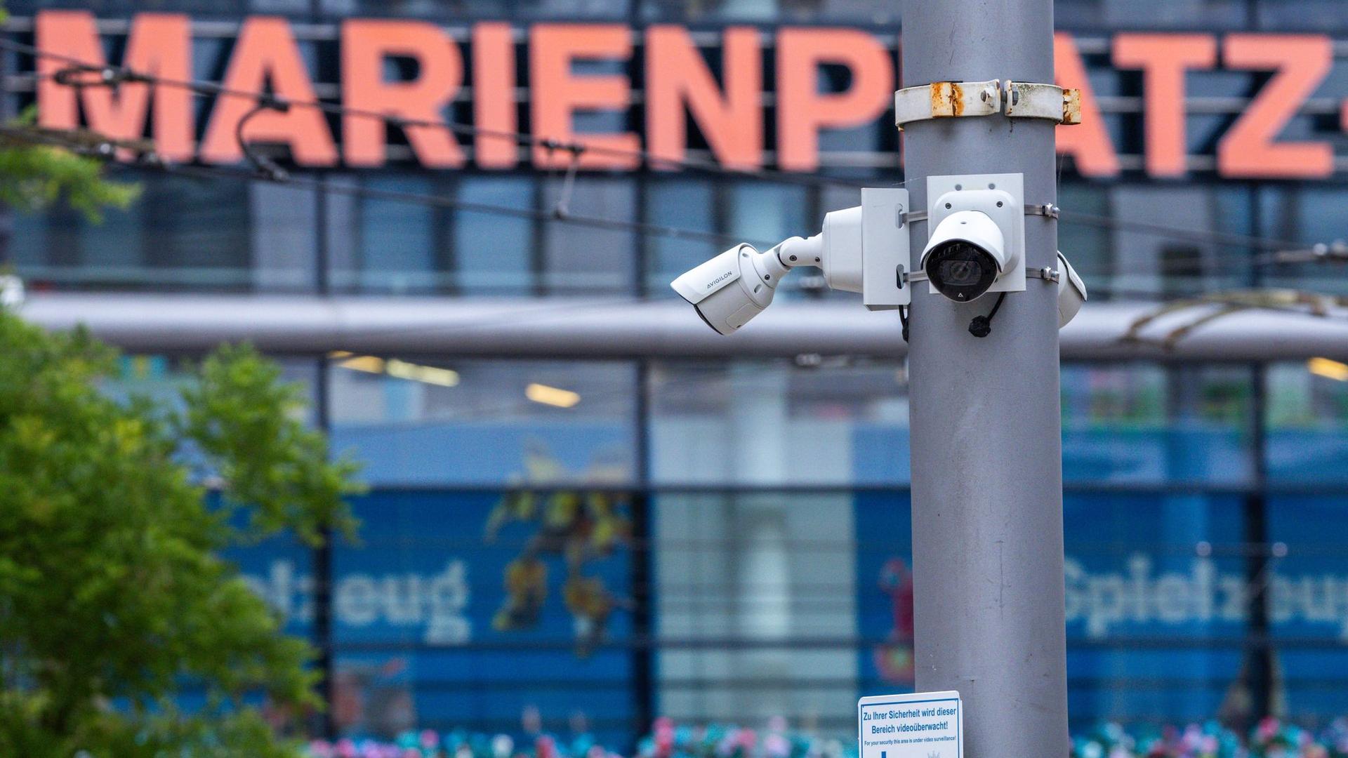 Sicherheit: Neue Überwachungskameras am Schweriner Marienplatz