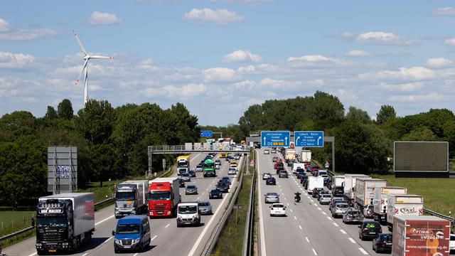 Straßenverkehr: Umweltschützer: Ausbau der A1 in Hamburg stoppen