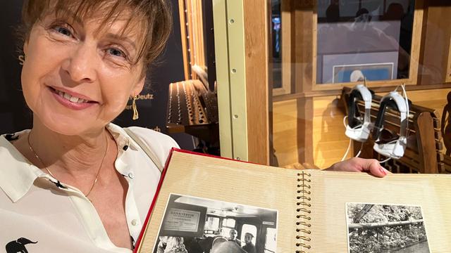 Jubiläum: Wuppertal erhält von Zirkusfamilie Album zum Tuffi-Sturz