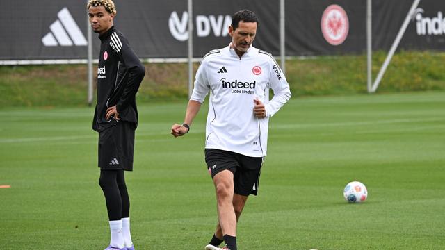 Fußball: Frankfurt ohne Ekitiké in die USA - Transfer vor Vollzug