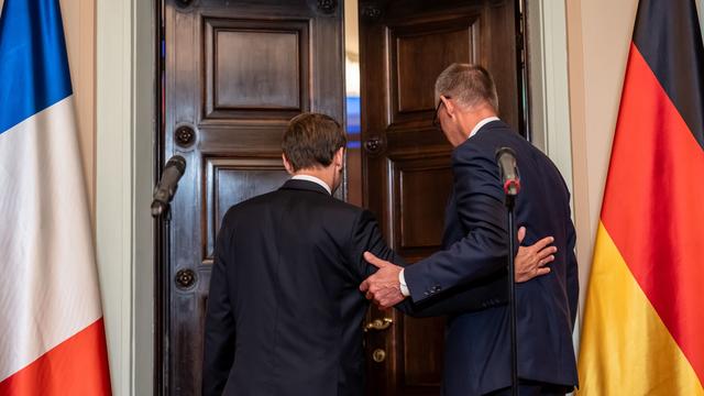 Verhandlungen mit den USA: Merz deutet mögliche Einigung im Zollstreit an