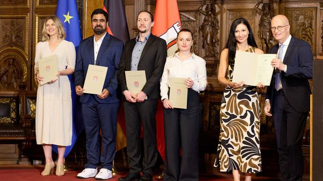 Integration: Zahl der Einbürgerungen in Hamburg weiter auf Rekordniveau