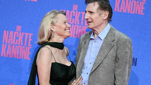 Leute: Neeson schwärmt von Chemie mit Anderson in "Nackter Kanone"