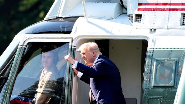 Affäre um Epstein: Epstein-Fall: Trump will Aufmerksamkeit auf Clinton lenken