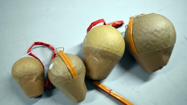 Kriminalität: Kugelbomben und hunderte Kilogramm Pyrotechnik entdeckt