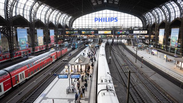 Kriminalität: Polizei fasst Dieb nach Handy-Klau im Zug