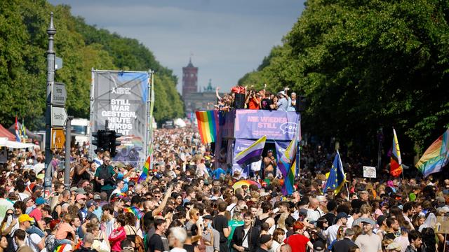 Christopher Street Day: "Nie wieder still" – CSD in Berlin mit politischem Fokus