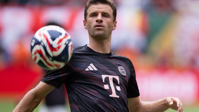 Vom FC Bayern in die USA?: Thomas Müller deutet in Video Wechsel "über großen Teich" an