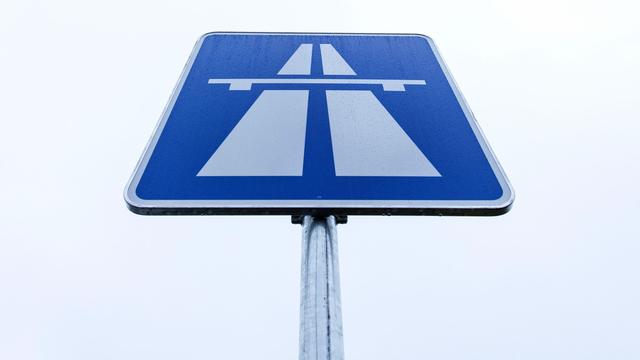 Autobahn: Technische Probleme - Autobahn bei Dresden gesperrt