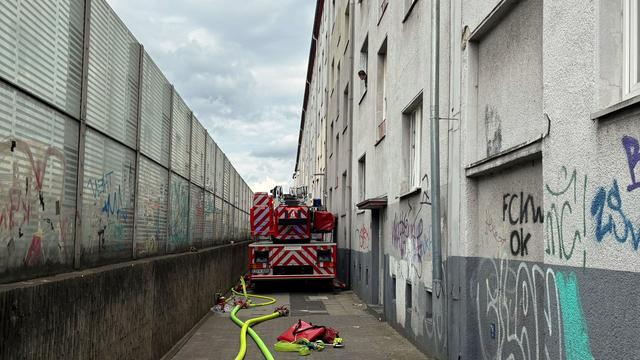 Feuerwehreinsatz: Kellerbrand in Essen – Acht Menschen gerettet