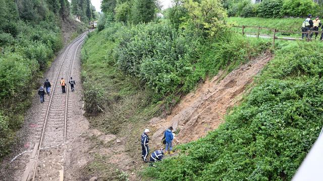 Zugunglück: Lokführer unter Toten bei Zugunglück im Südwesten