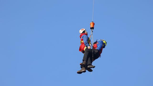 Bergnot: Leichtsinn am Berg: Mit dem Kleiderbügel im Steig