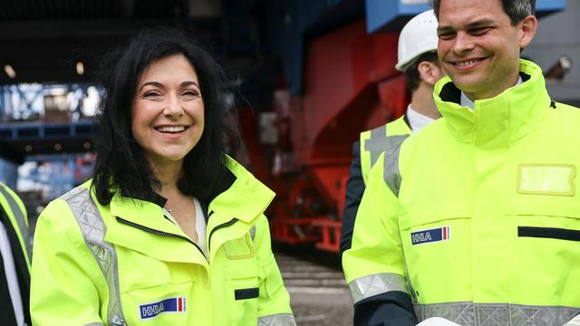 Hafenwirtschaft: Reiche: Deutschland ist bei der Infrastruktur zu langsam