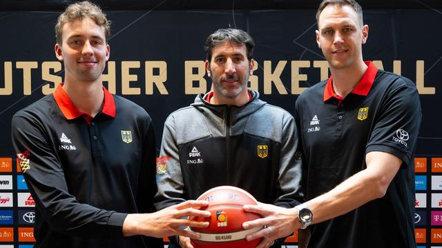 Trainingslager in Spanien: Vom Regen in die Sonne: Basketballer verlassen Deutschland