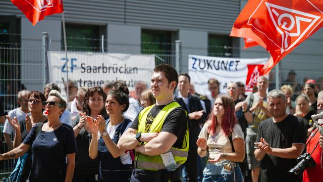 Wirtschaftskrise: ZF-Beschäftigte bangen um ihre Arbeitsplätze