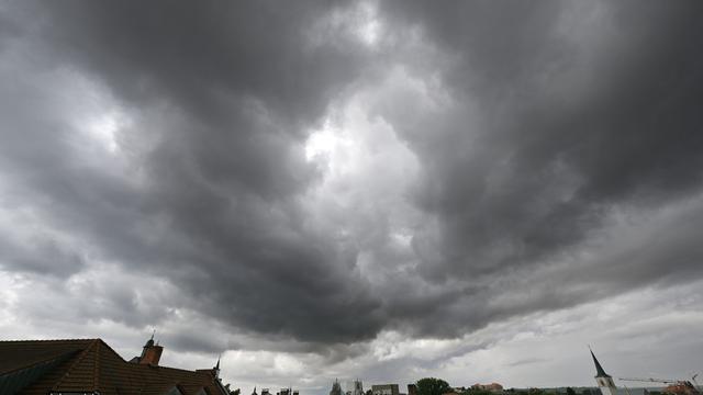 Wettervorhersage: Dicke Regenwolken und einzelne Gewitter in Thüringen