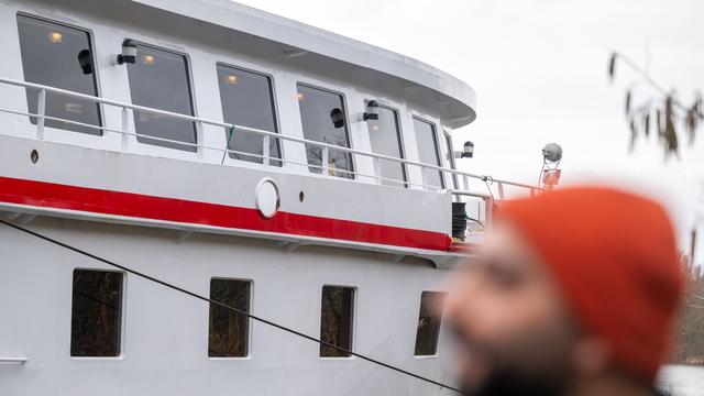 Notunterkunft: Schwimmende Notunterkunft für Geflüchtete schließt